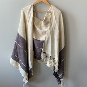 LOFT Poncho - One Size